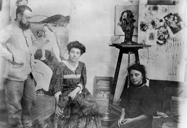 Henri Matisse with his wife and daughter in Collioure, South of France, Summer 1907